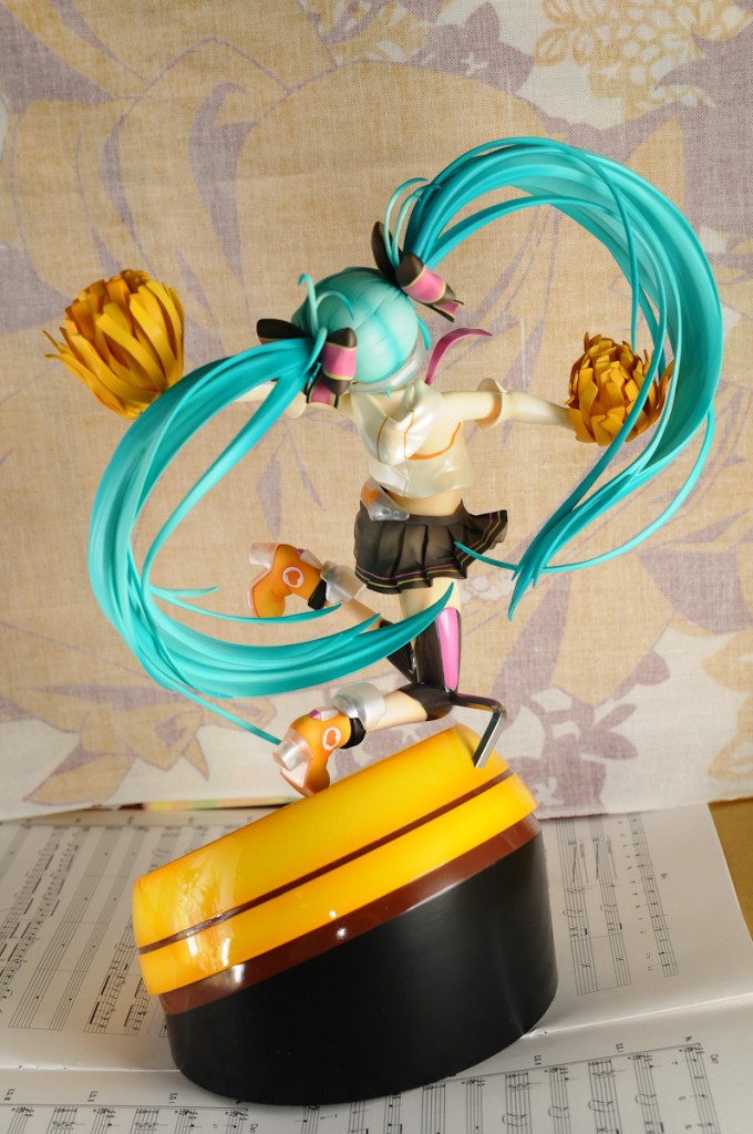 cheerful miku figure